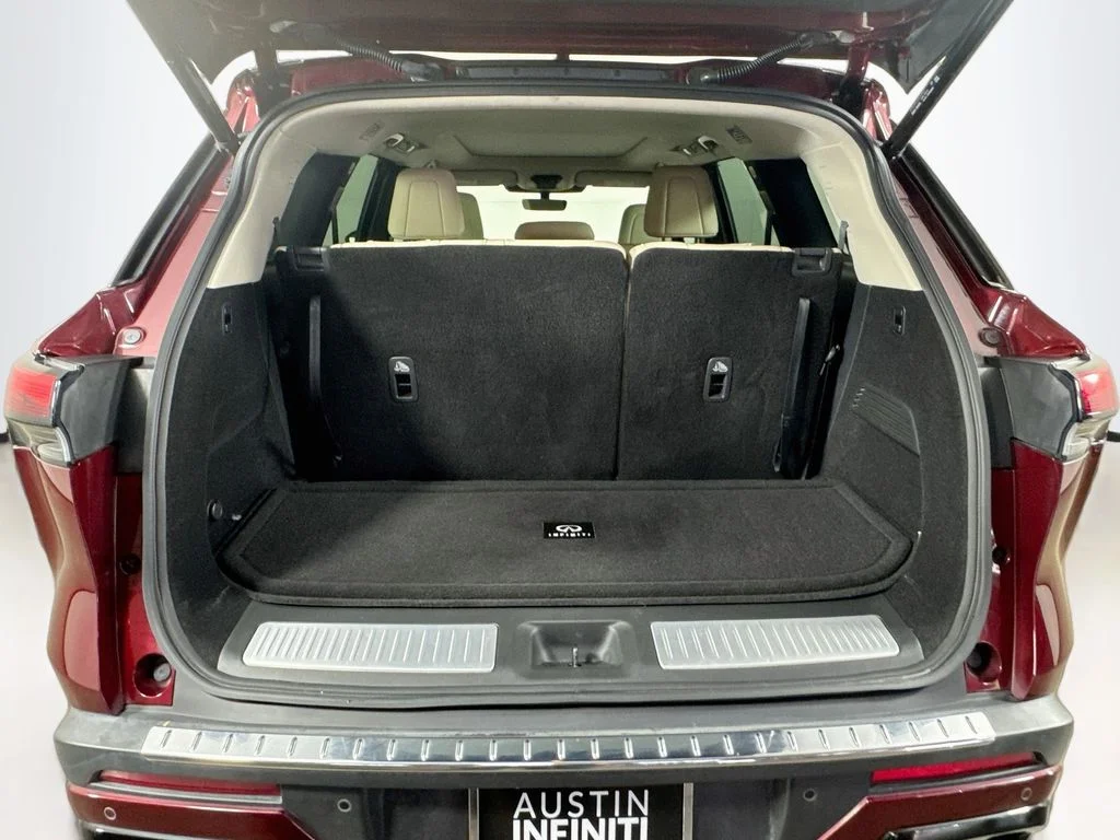 Certified Used 2023 Red INFINITI LUXE image 35