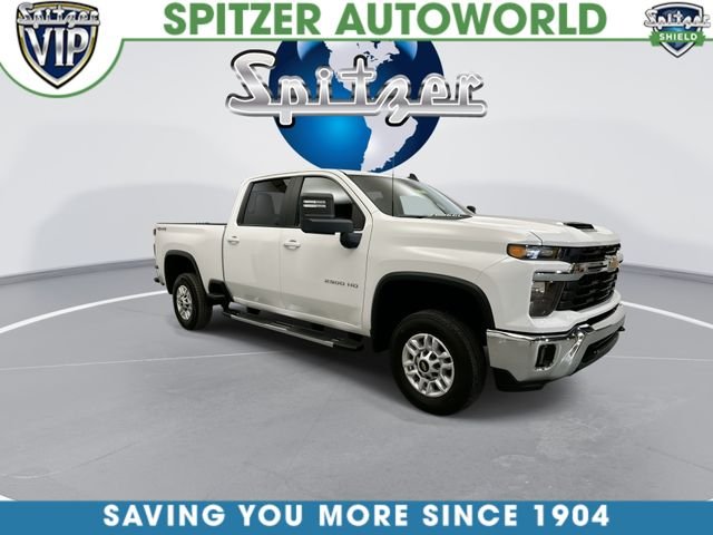 Used 2025 White Chevrolet LT image 2