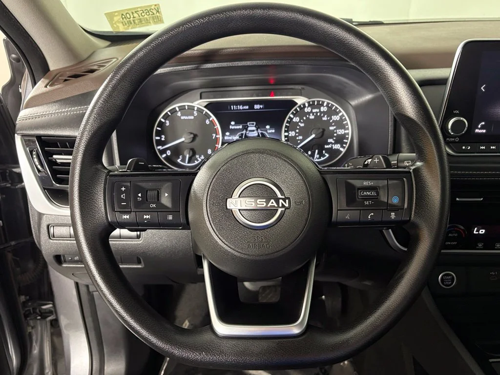 Used 2022 Gray Nissan SV image 19