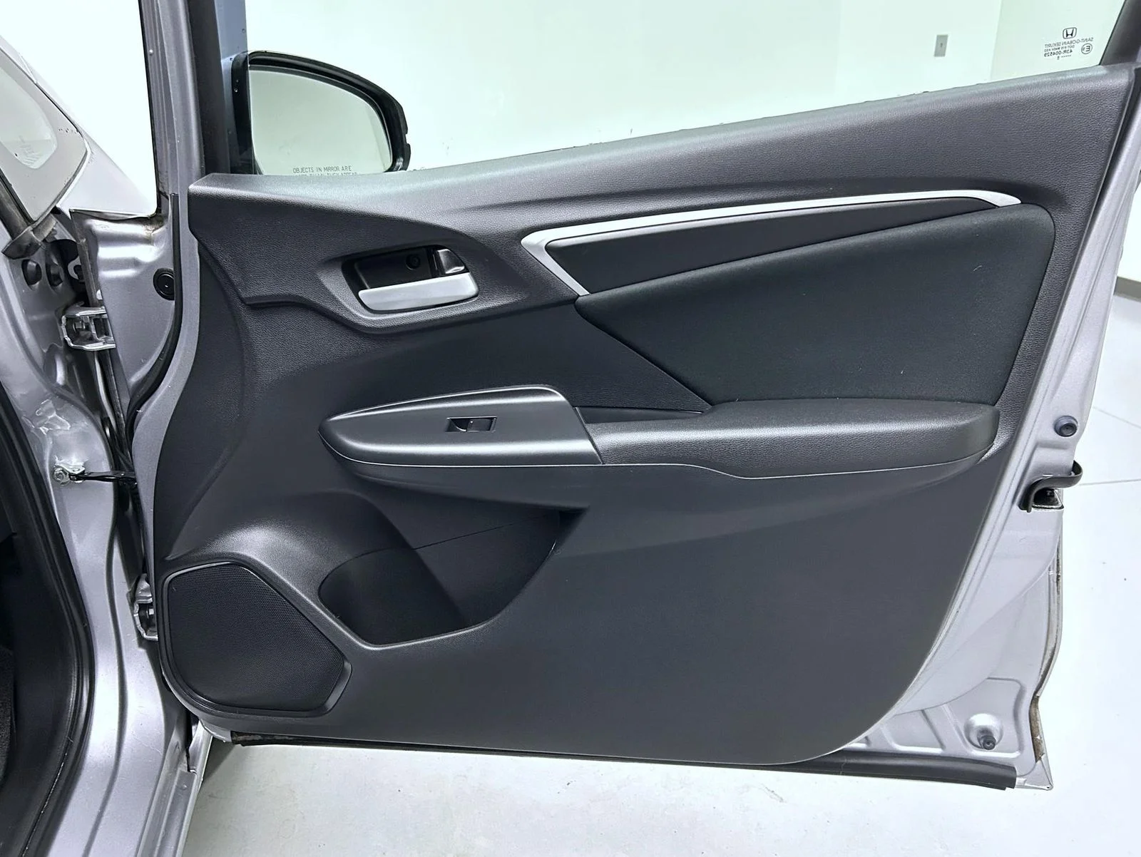 Used 2019 Silver Honda LX image 16