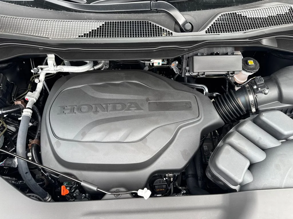 New 2026 Crystal Black Pearl Honda RTL image 36