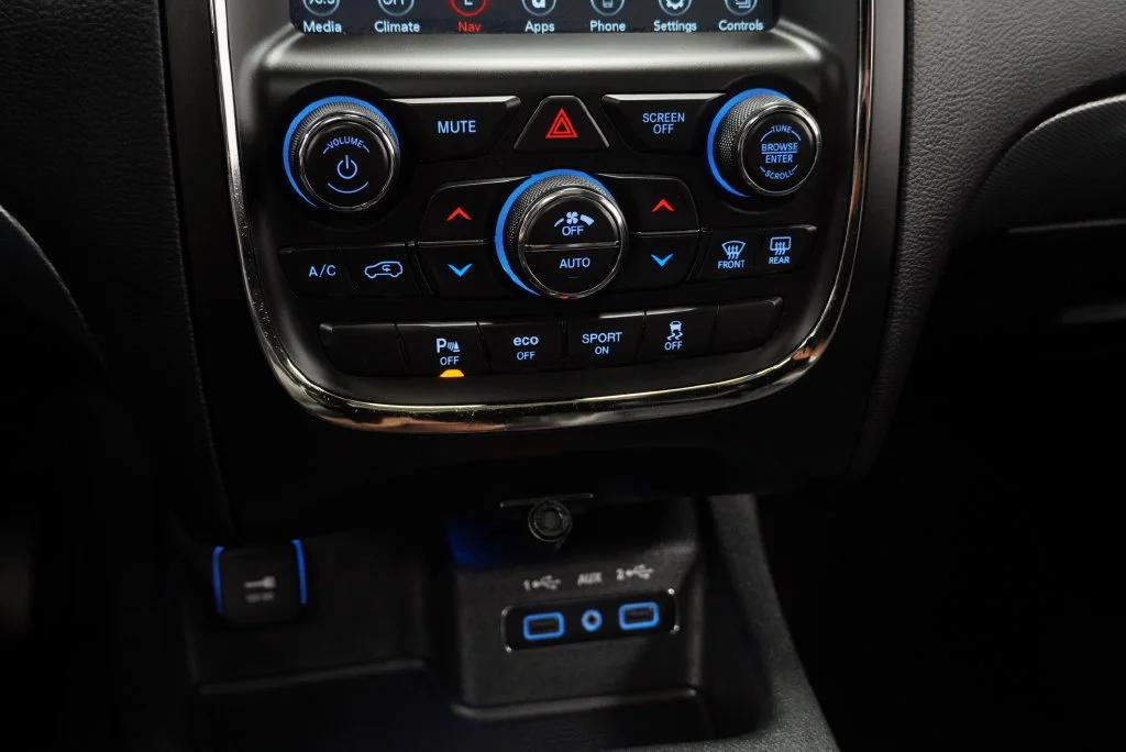 Used 2020 Granite Clearcoat Dodge R/T image 22