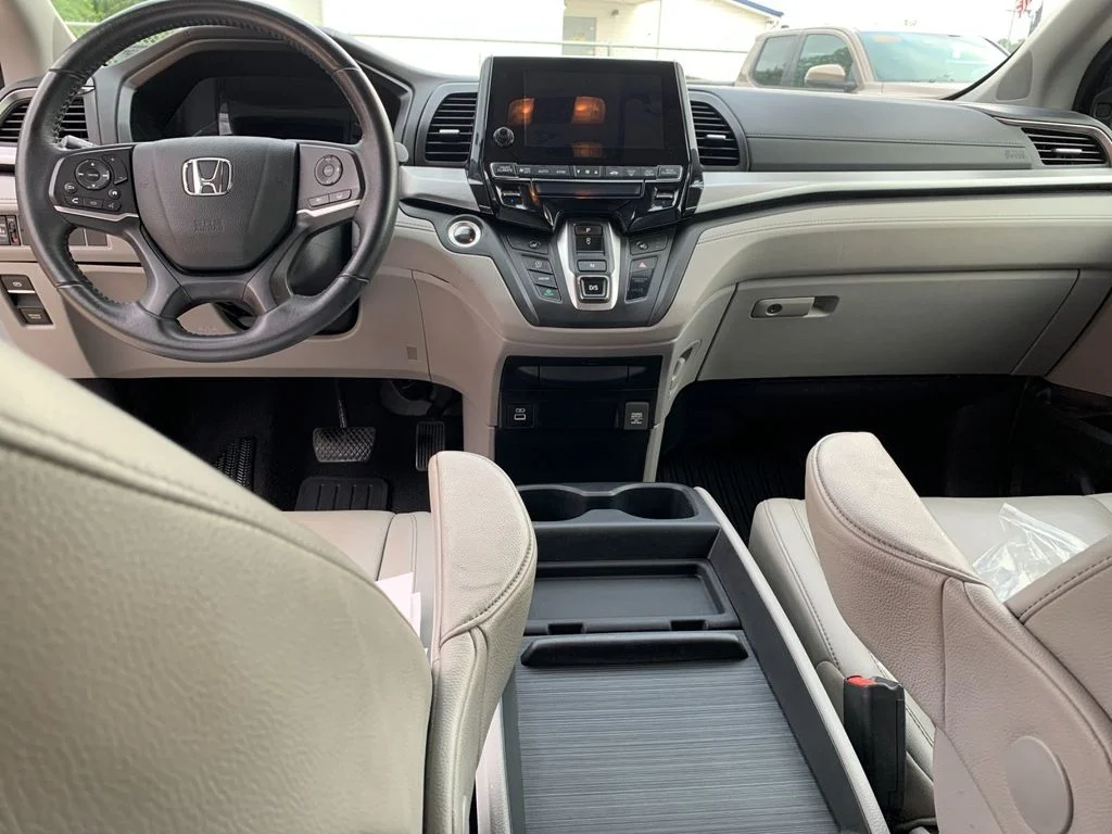 Used 2022 Silver Honda EX-L image 16