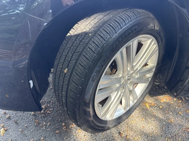 Used 2014 Black Lexus 350 image 29