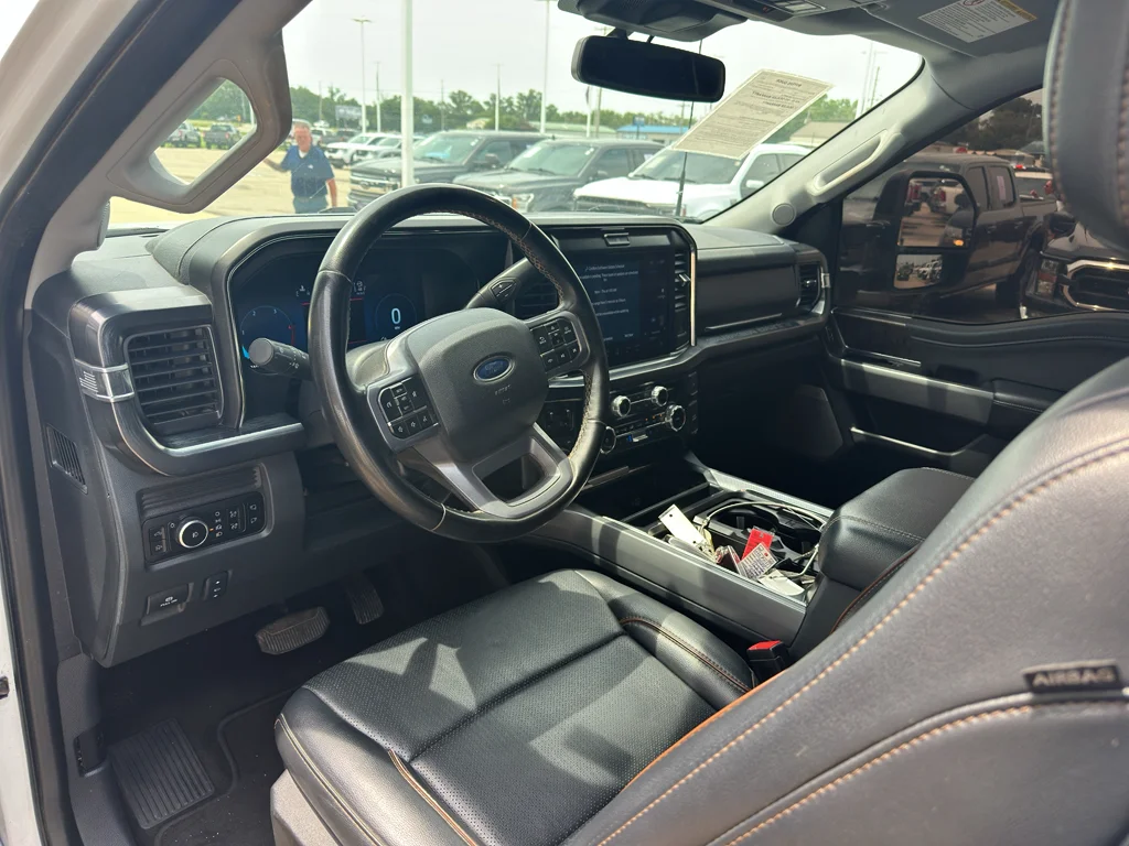 Used 2025 Oxford White Ford LARIAT image 2