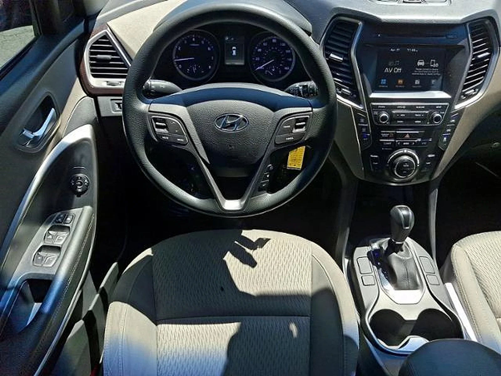 Used 2019 Circuit Silver Hyundai SE image 12
