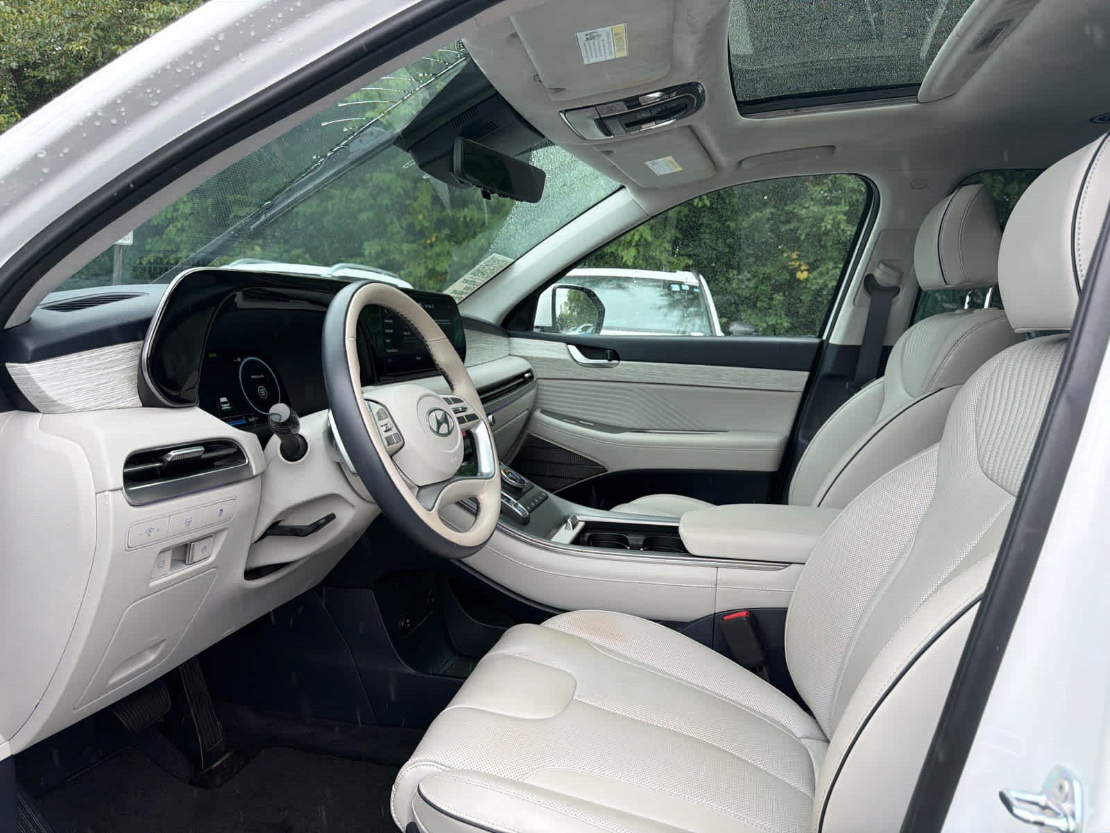 Certified Used 2025 Hyper White Hyundai Calligraphy image 5