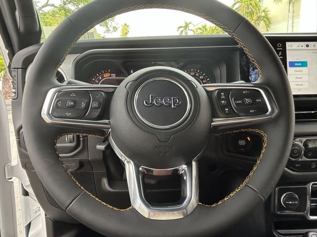 Used 2024 White Jeep Sahara image 13