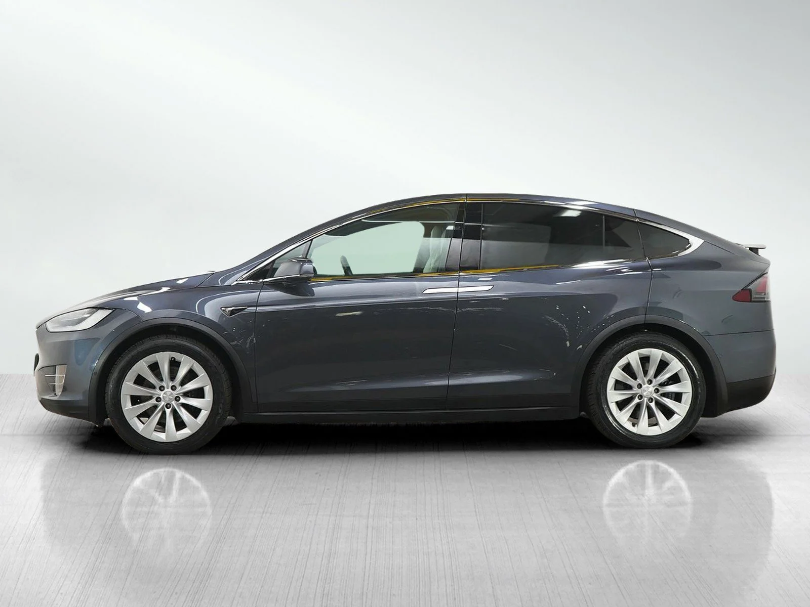 Used 2018 Tesla Model X 100D with VIN 5YJXCBE29JF133662 for sale in South Saint Paul, Minnesota