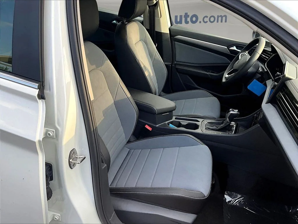 New 2026 White Volkswagen 1.5T SE image 11