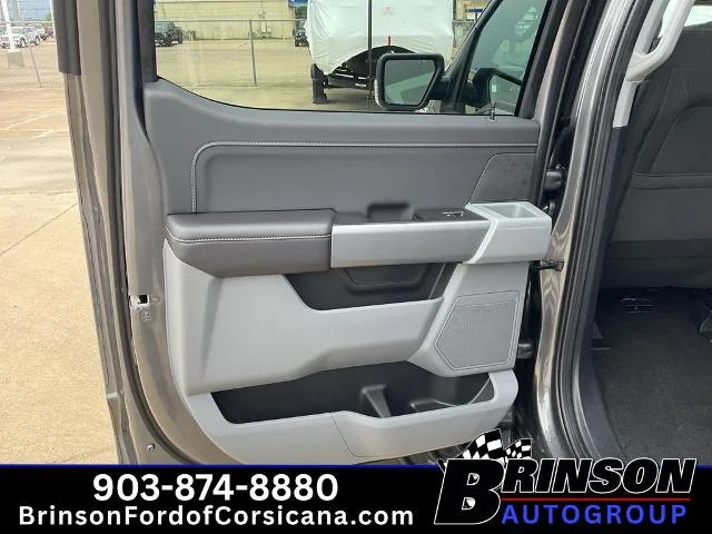 New 2026 Carbonized Gray Metallic Ford XLT image 26