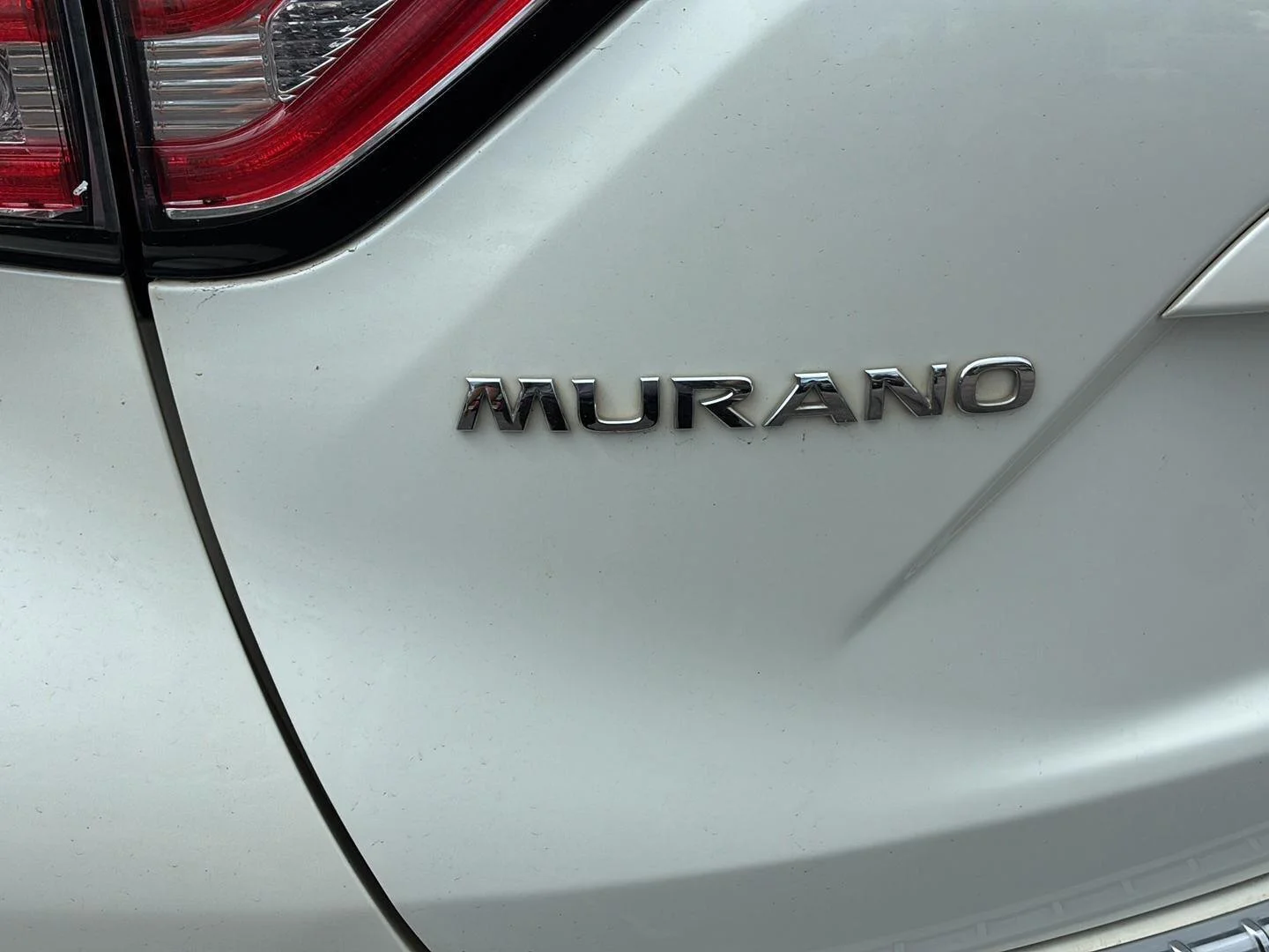 Used 2017 Pearl White Nissan SL image 18