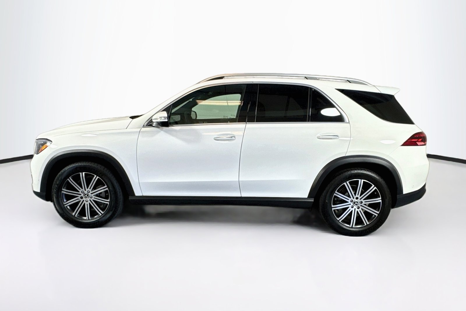 New 2026 Polar White Mercedes-Benz GLE 350 image 8