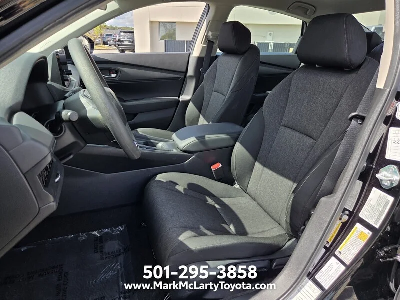Used 2025 Crystal Black Pearl Honda LX CVT image 9