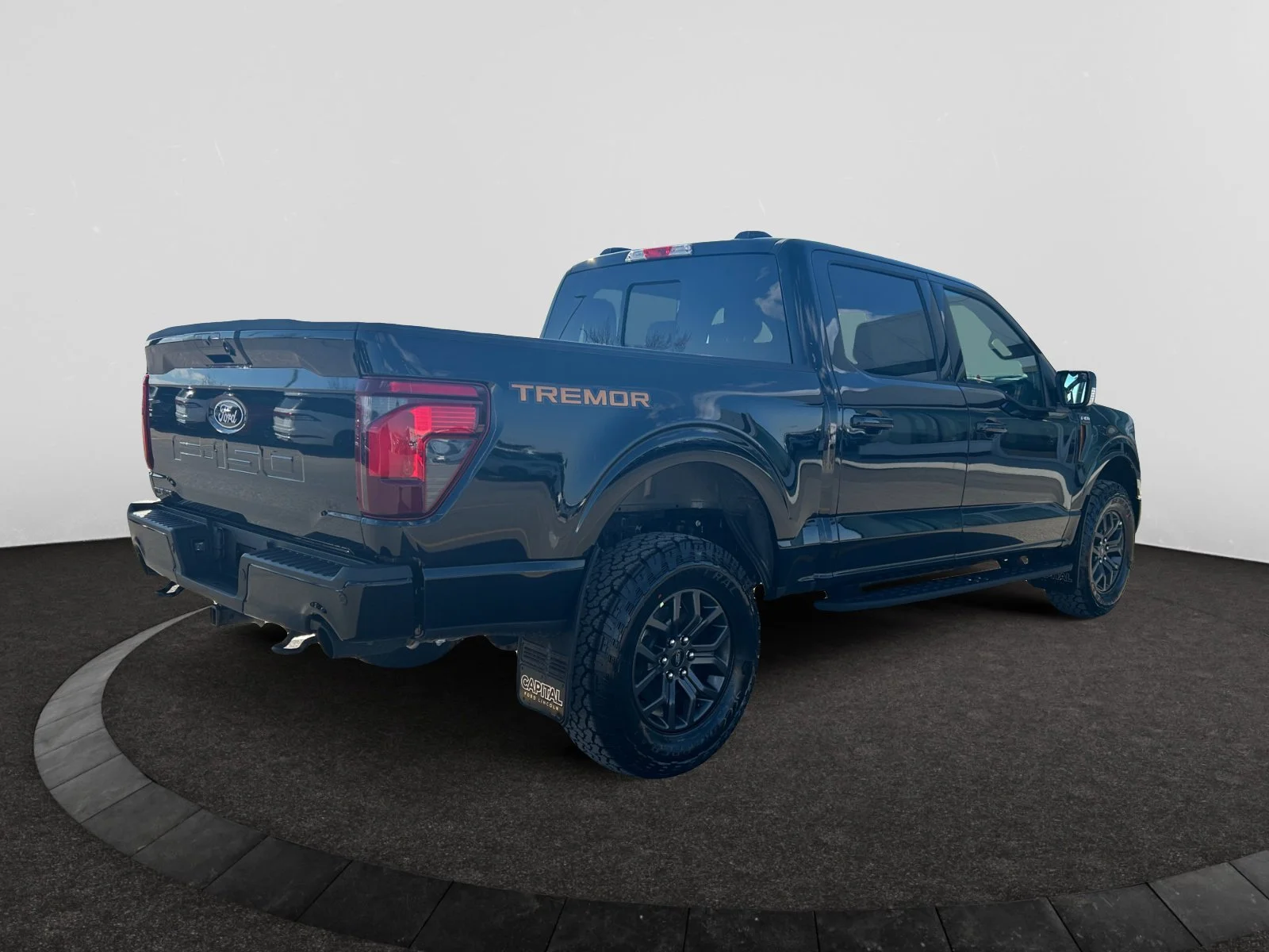 New 2026 Agate Black Metallic Ford Tremor image 5