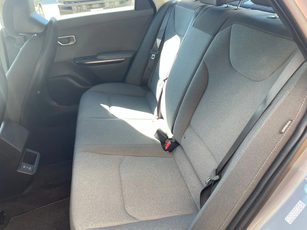 Used 2025 Steel Gray Kia LXS image 19
