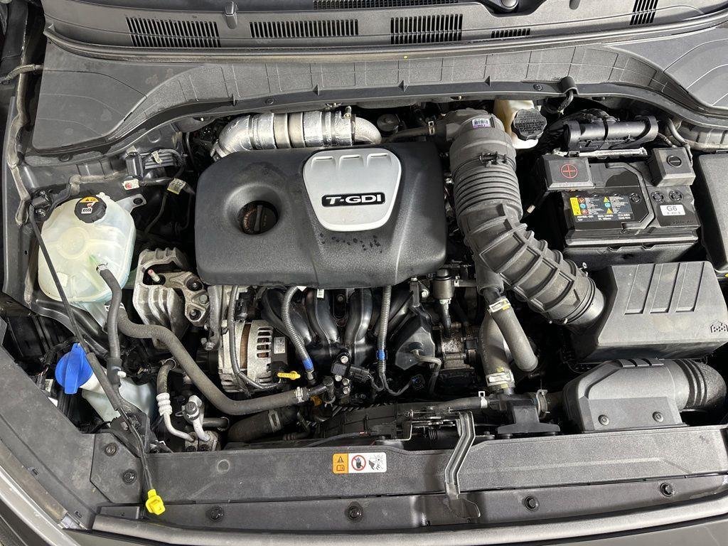 Used 2020 Ultra Black Hyundai Limited image 23