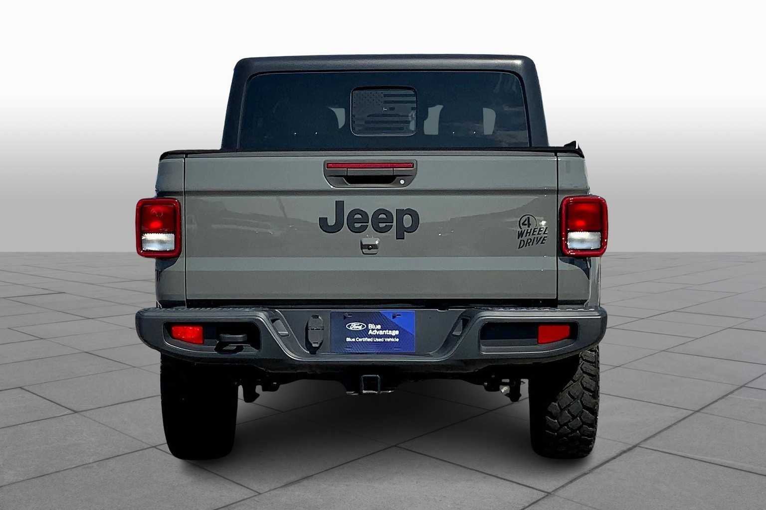 Certified Pre-Owned 2021 Jeep Gladiator Willys