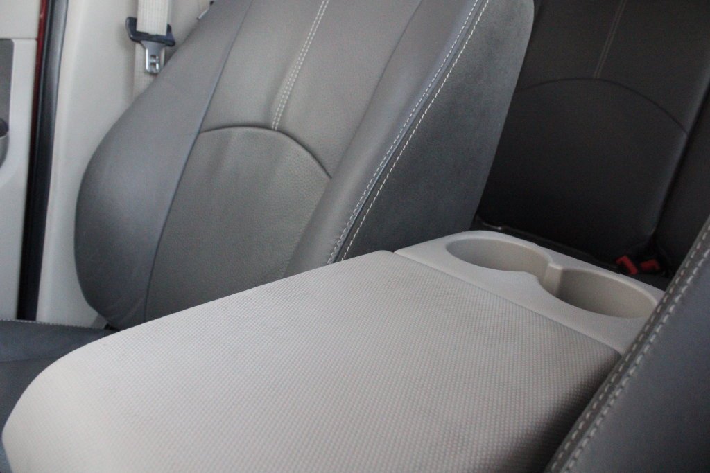 Used 2010 Sangria Red Mazda s Grand Touring image 16