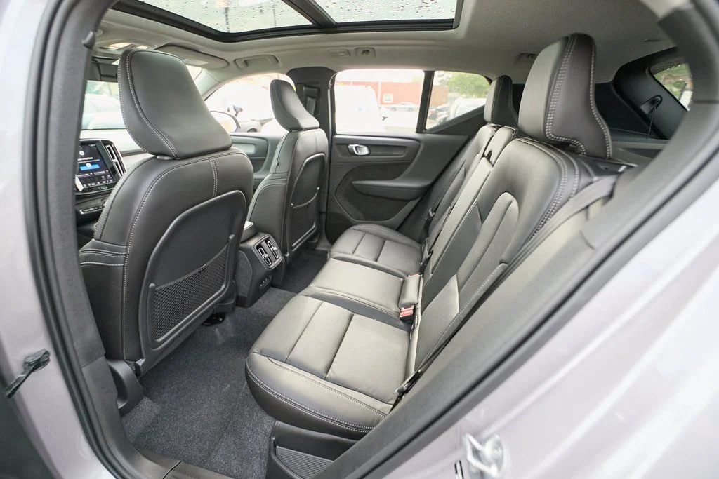 2026 Volvo XC40 Core - Photo 20