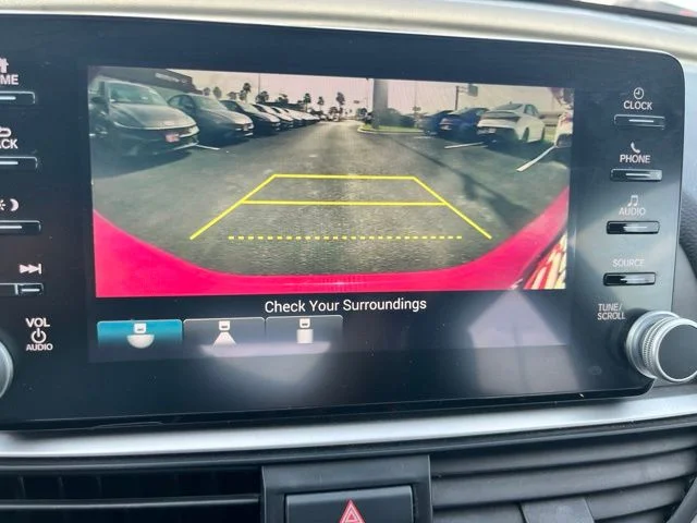 Used 2019  Honda Sport image 11