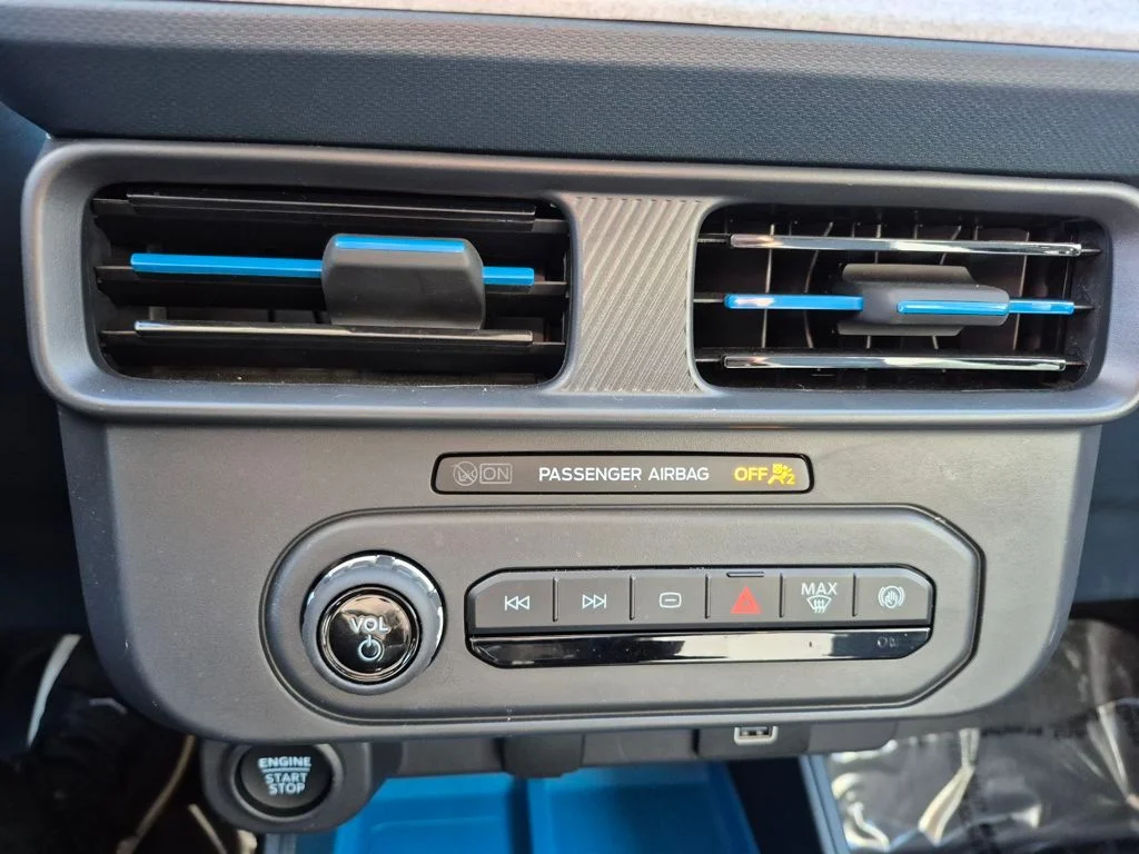 Used 2025 White Ford XLT image 15