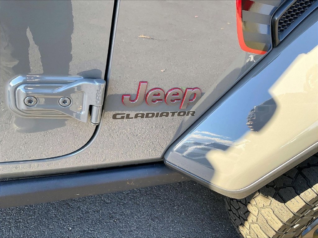 Used 2021 Gray Jeep Rubicon image 28