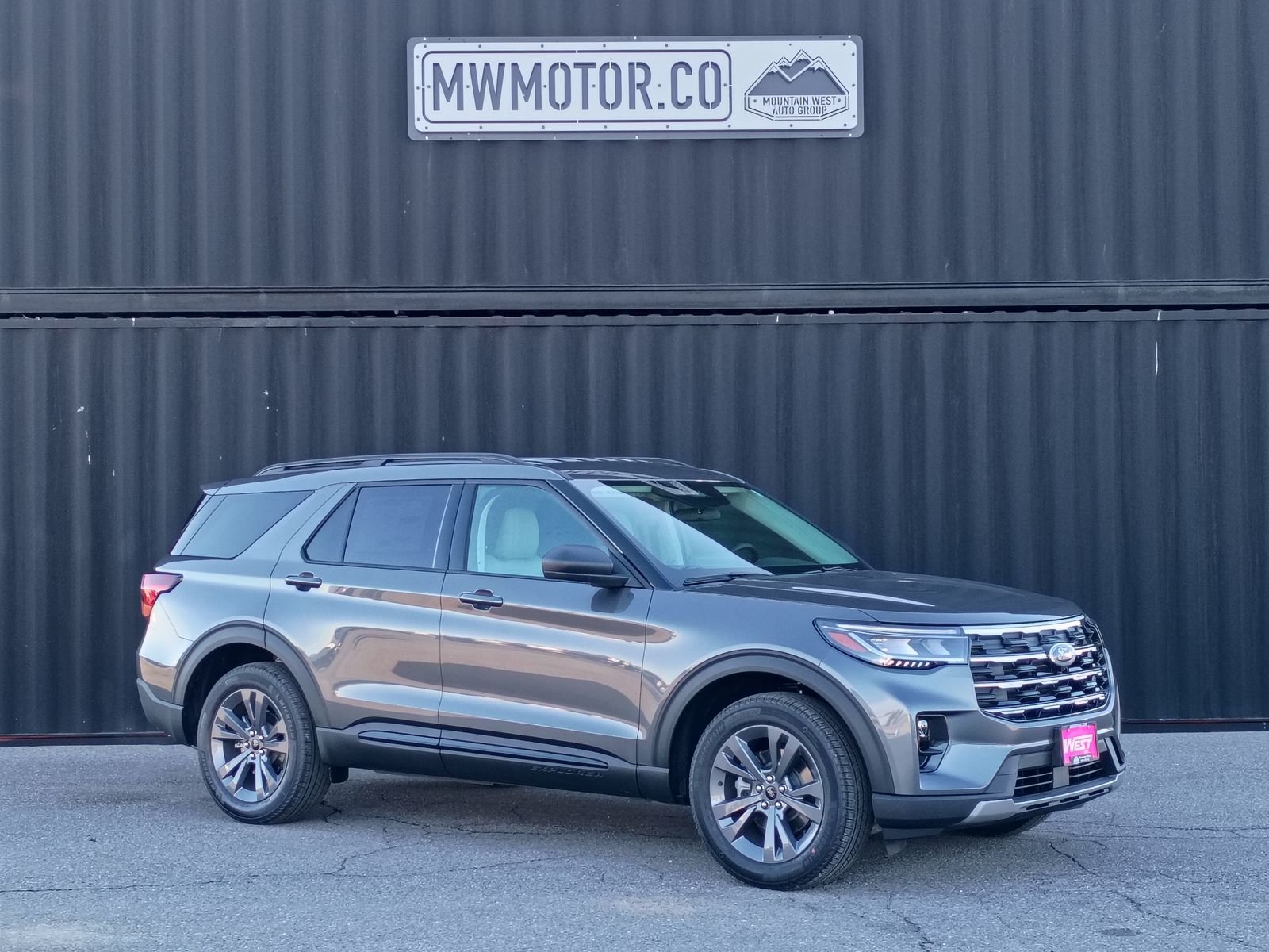 2026 Ford Explorer Active 4WD's photo
