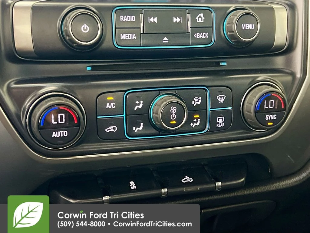 Used 2017 White Chevrolet LT image 8