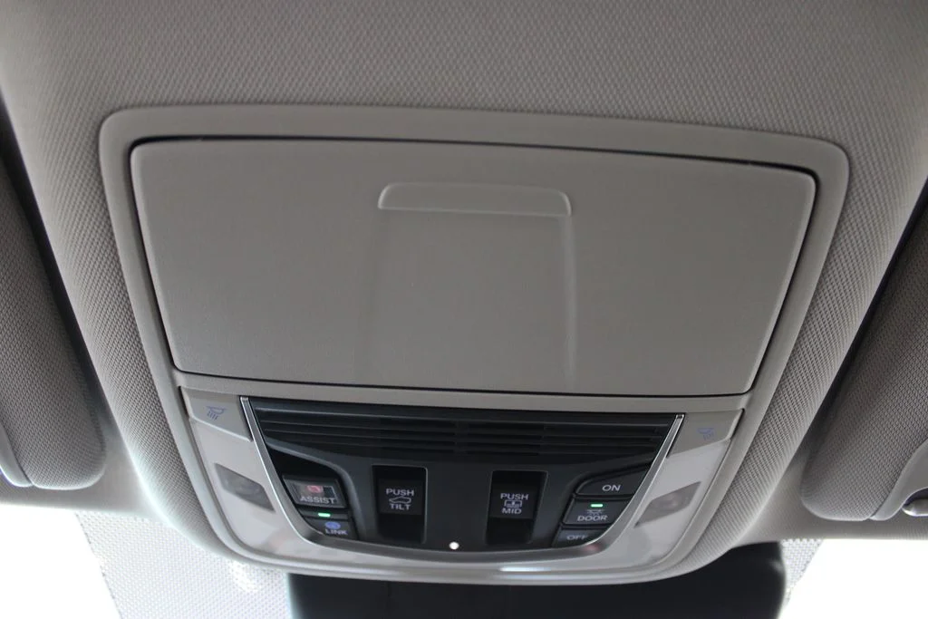 New 2026 Majestic Black Pearl Acura Technology Package image 33