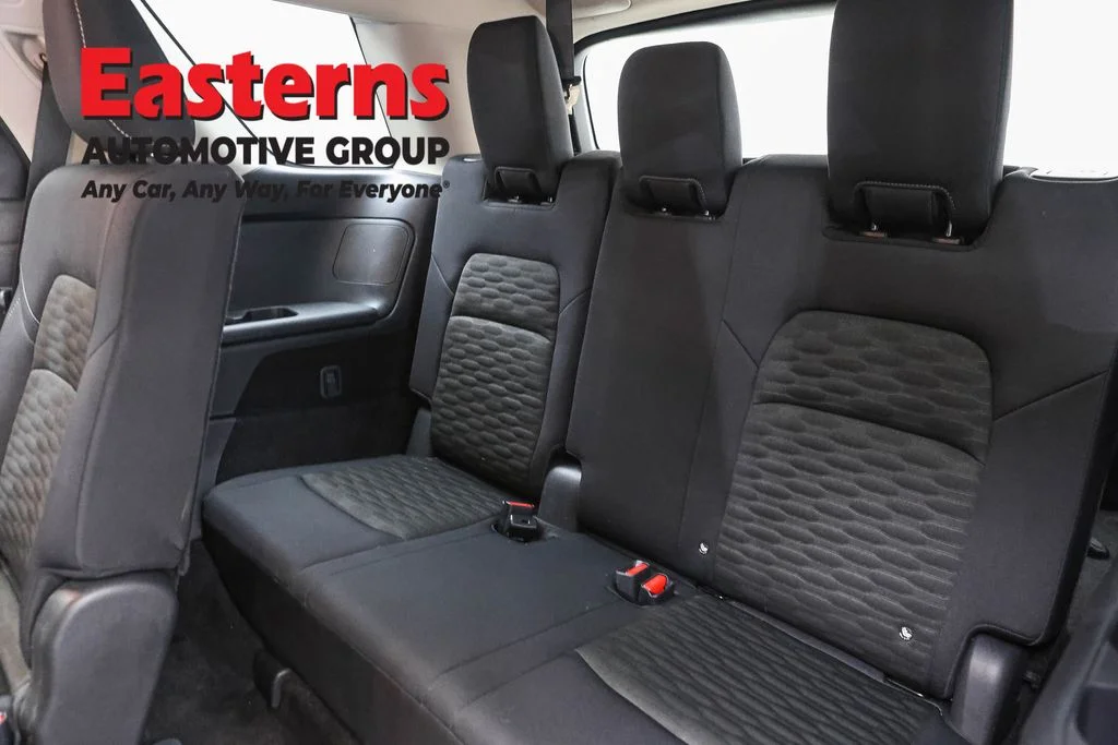 Used 2025 Silver Nissan SV image 26