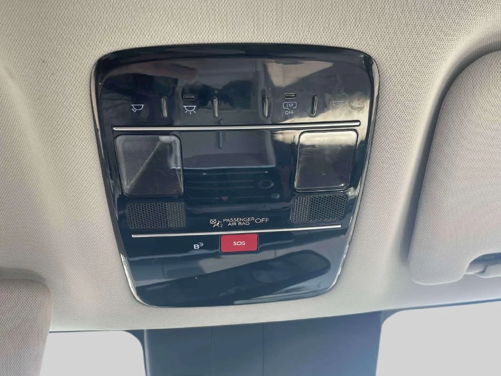 Certified Used 2024 Black Hyundai SE image 30
