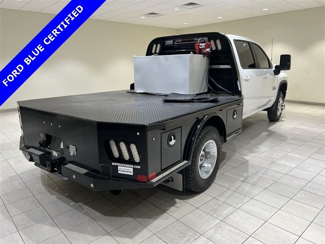 2022 Chevrolet Silverado 3500HD LT photo 3