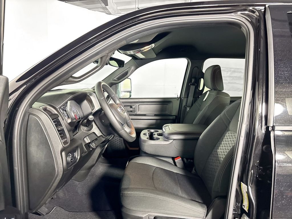 2026 RAM 3500 Tradesman - Photo 11