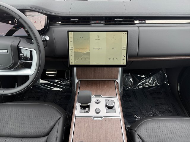 New 2027 Fuji White Land Rover SE image 15