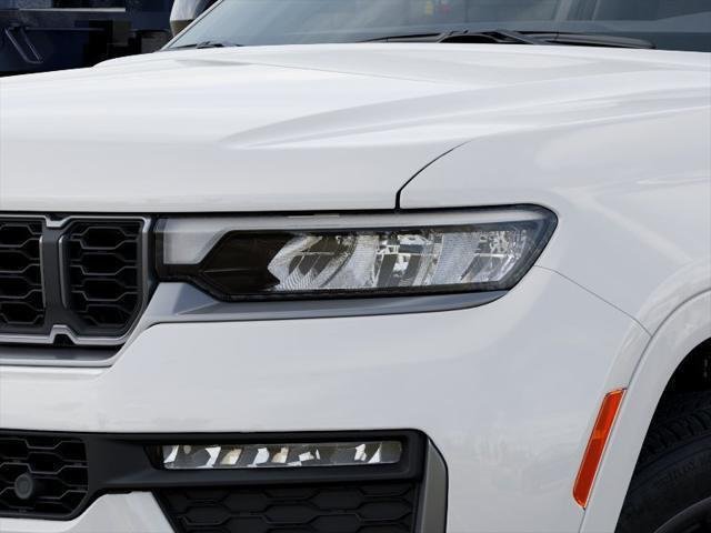 New 2027 Bright White Clear-Coat Paint Jeep  image 18