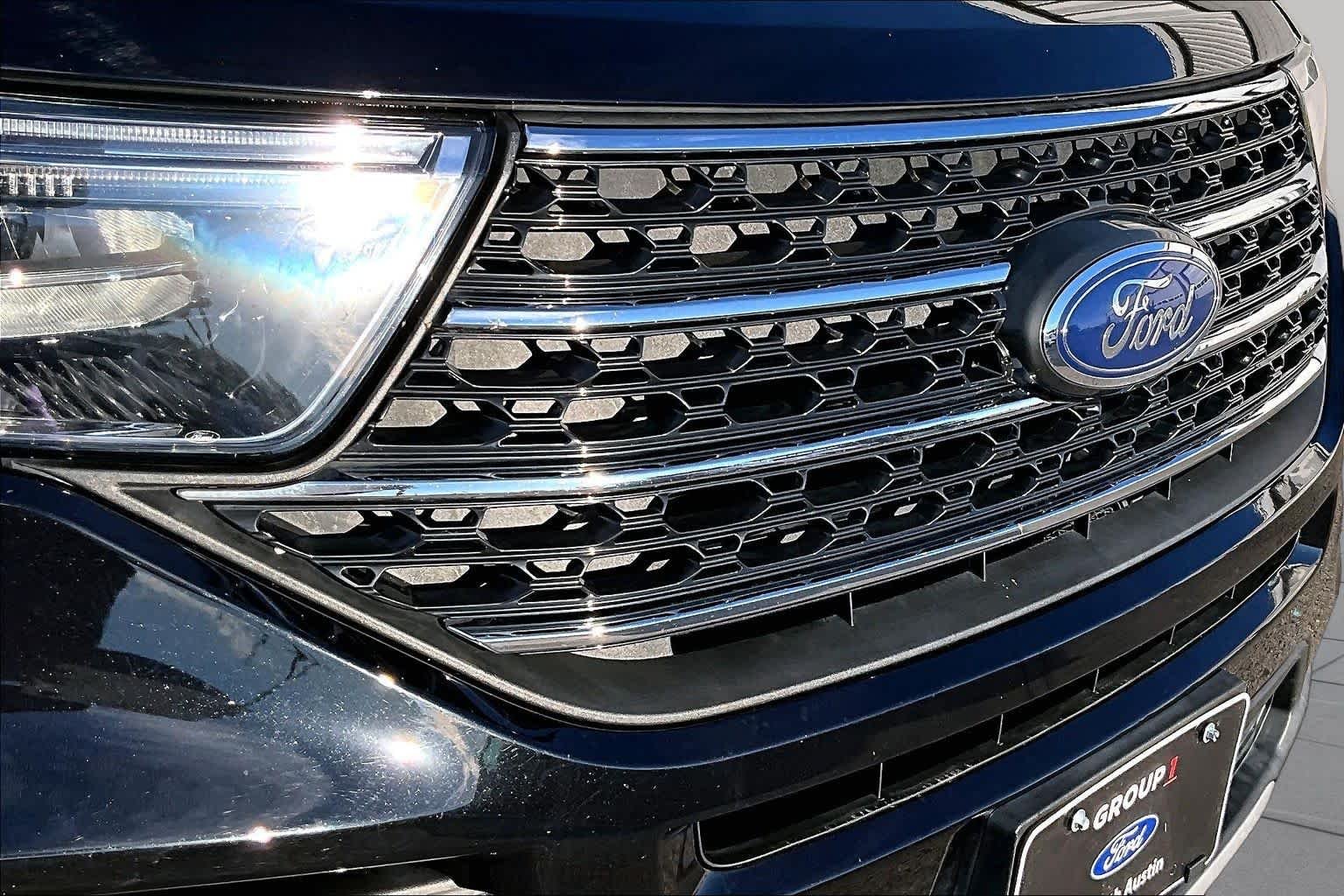 Used 2023 Agate Black Metallic Ford XLT image 33