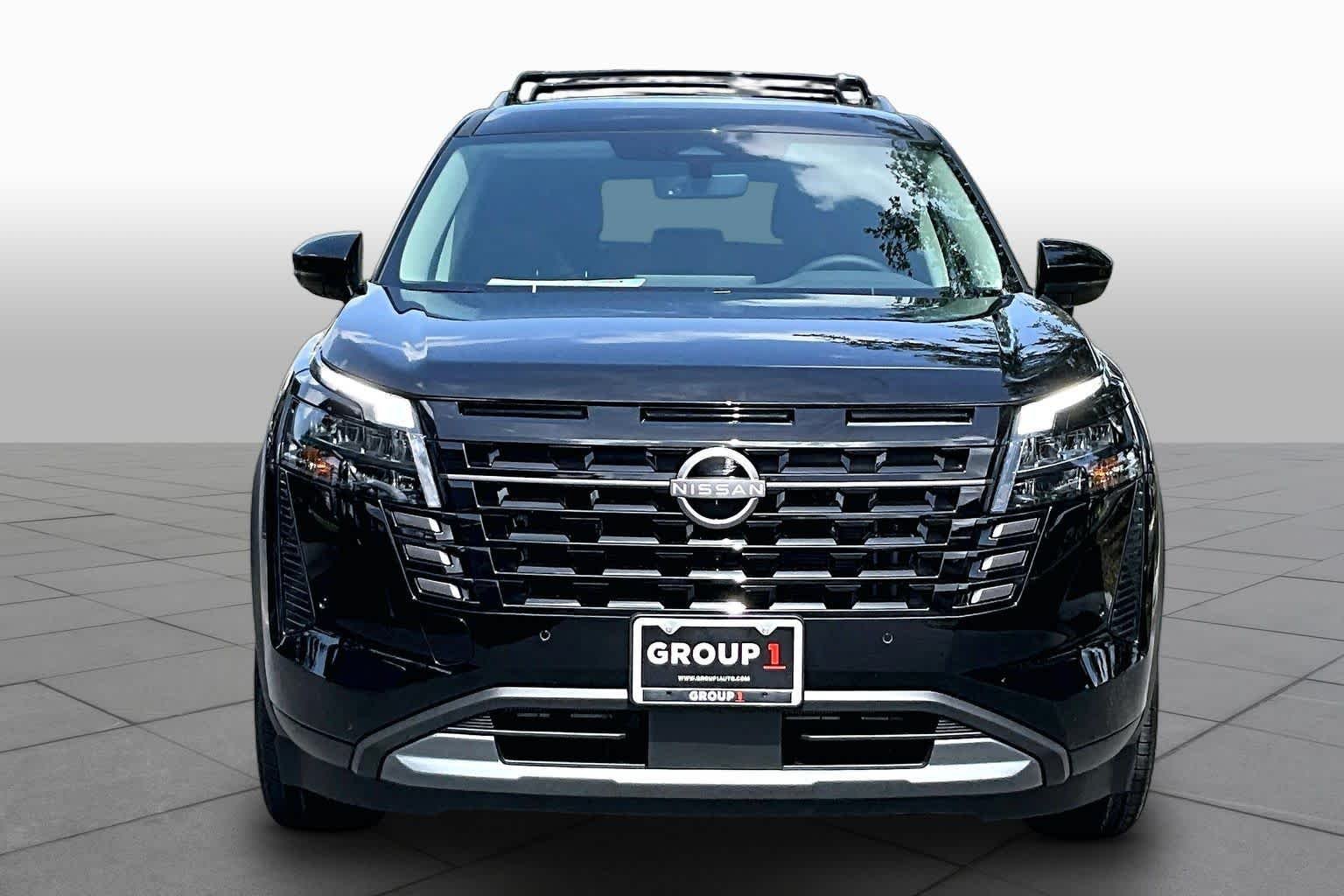 New 2026 Super Black Nissan SL image 3