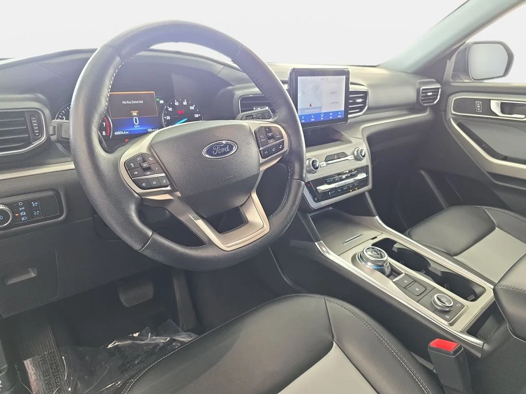 Certified Used 2023 Black Metallic Ford XLT image 14