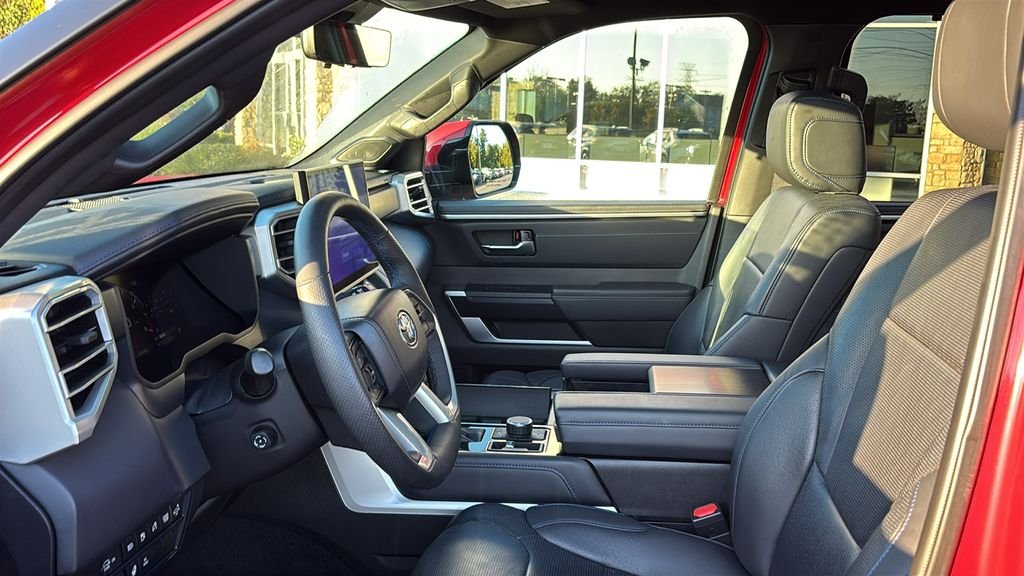 2025 Toyota Sequoia Platinum - Photo 26