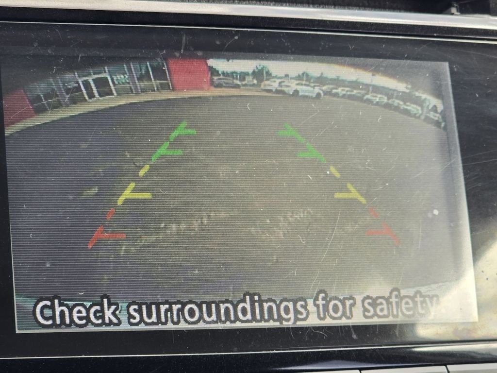 Used 2016 Silver Nissan S image 4