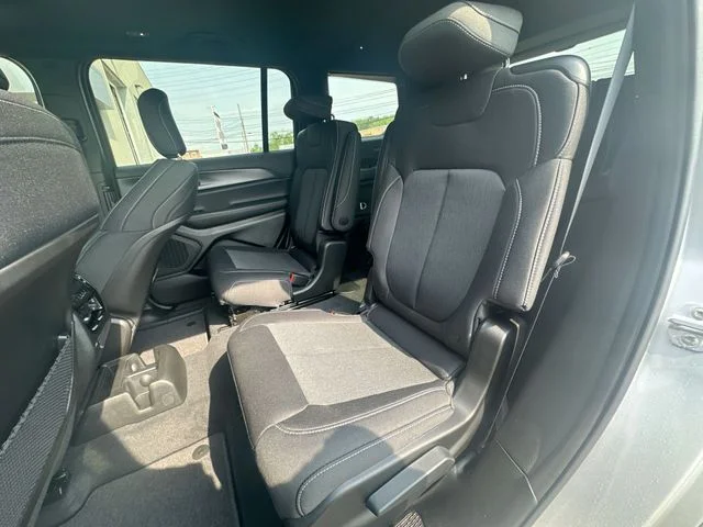 New 2026 Silver Zynith Jeep Laredo image 24