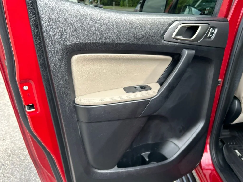 Used 2020 Red Ford Lariat image 22