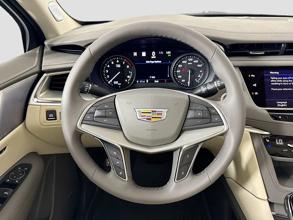 2025 Cadillac XT5 Premium Luxury - Photo 11