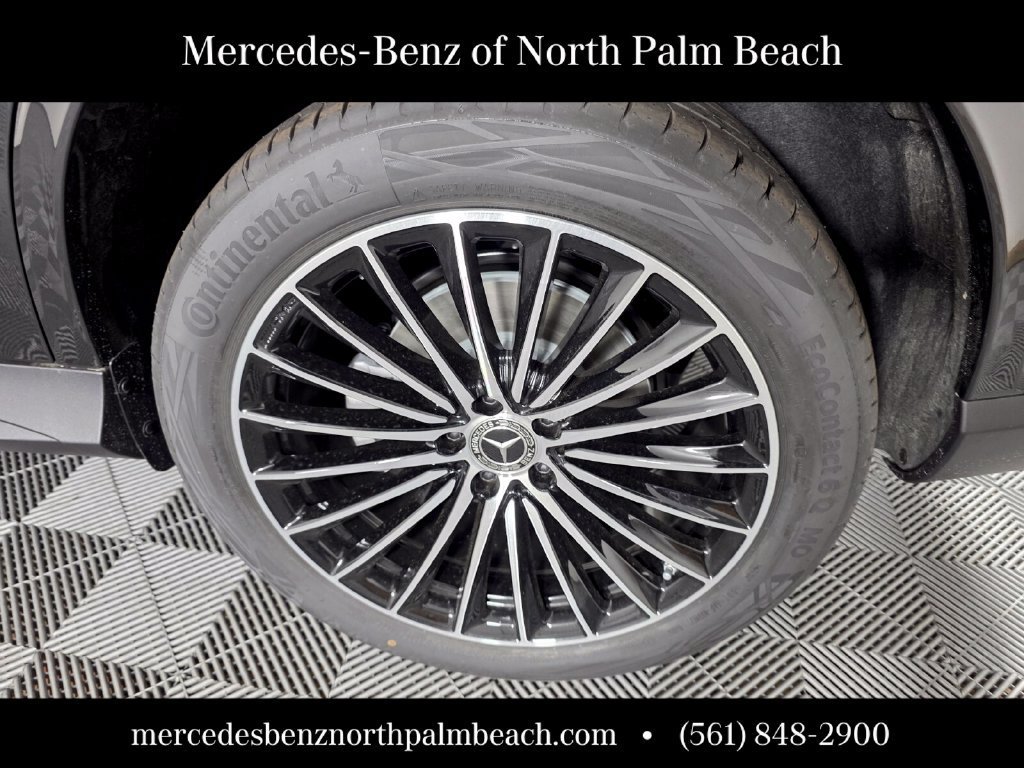 New 2026 Graphite Grey Metallic Mercedes-Benz GLC 300 image 34