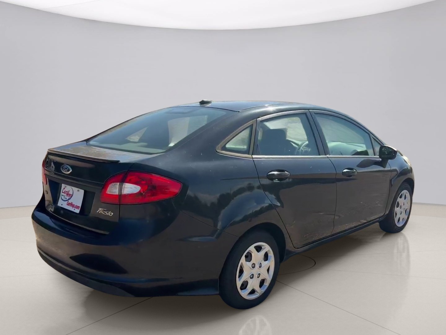Used 2012 Black Ford SE image 5