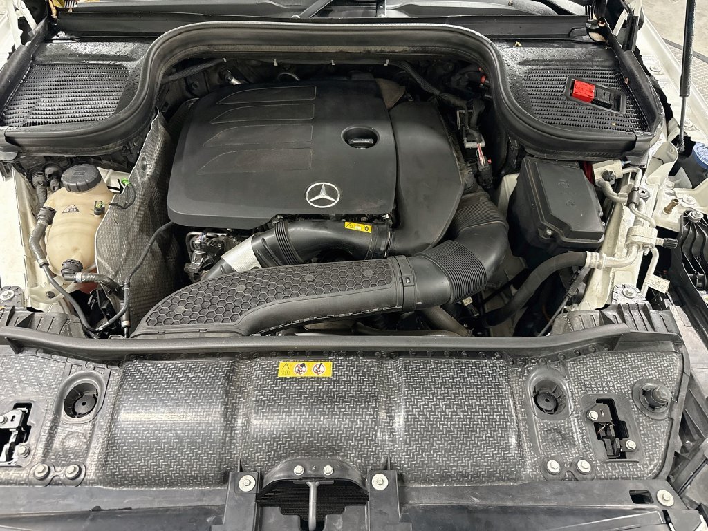 Certified Used 2021 White Mercedes-Benz GLE 350 image 31