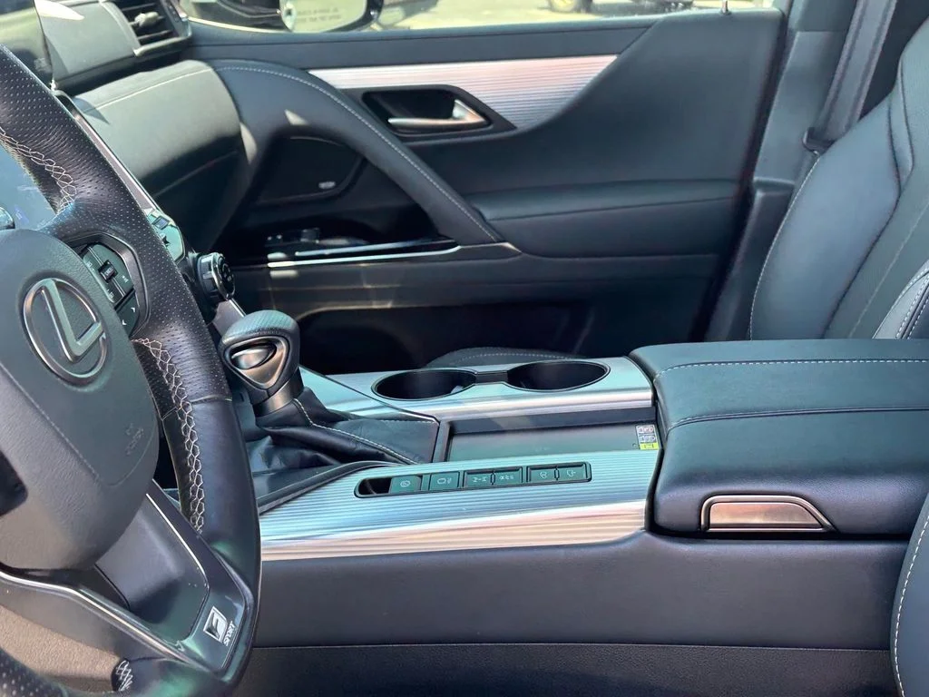 Used 2023 Silver Lexus 600 F SPORT image 12