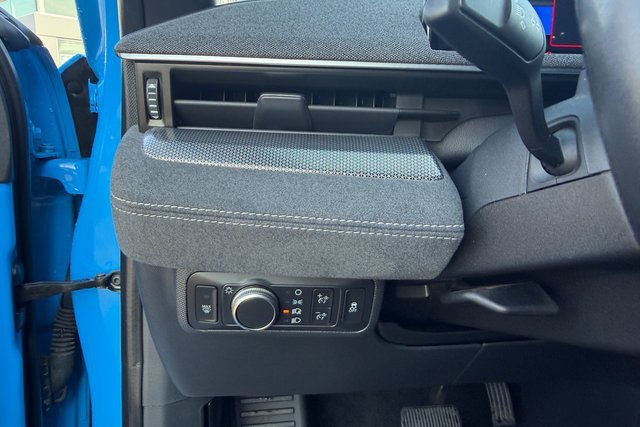 Used 2022 Blue Ford GT image 20