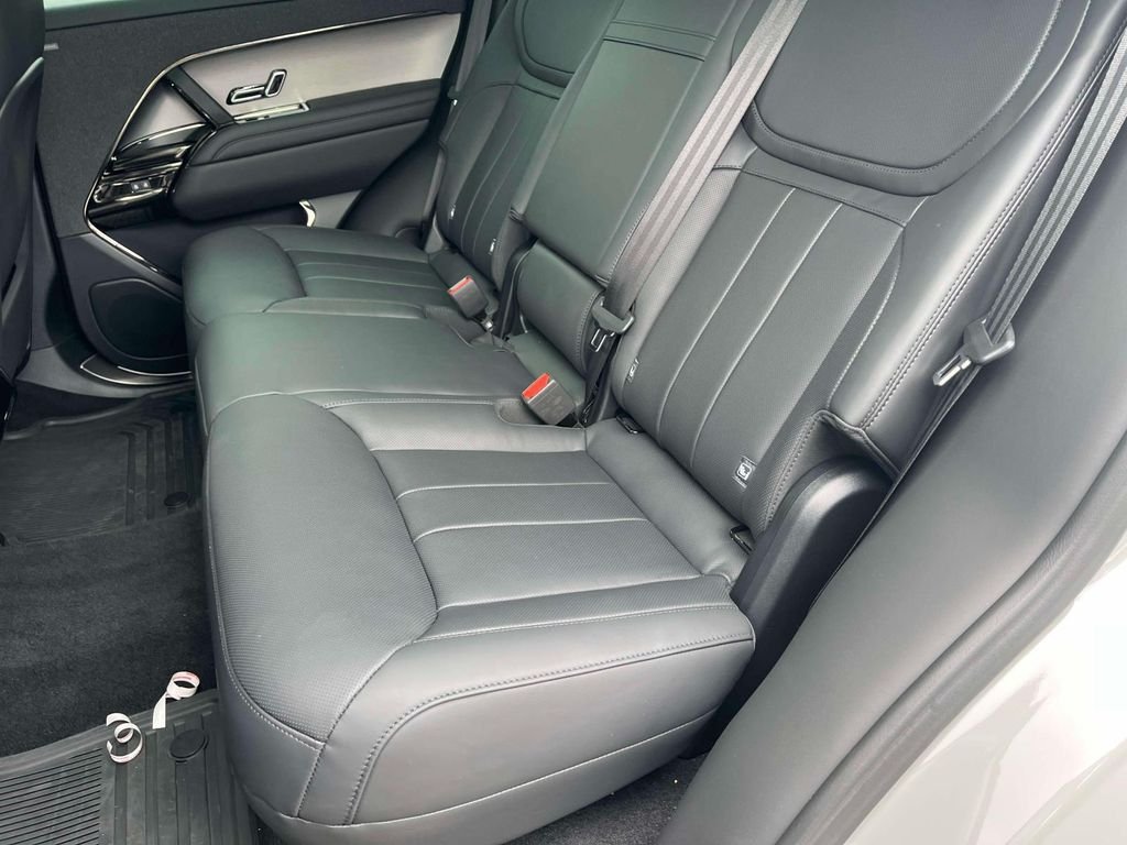 Used 2025 Borasco Gray Metallic Land Rover SE image 11